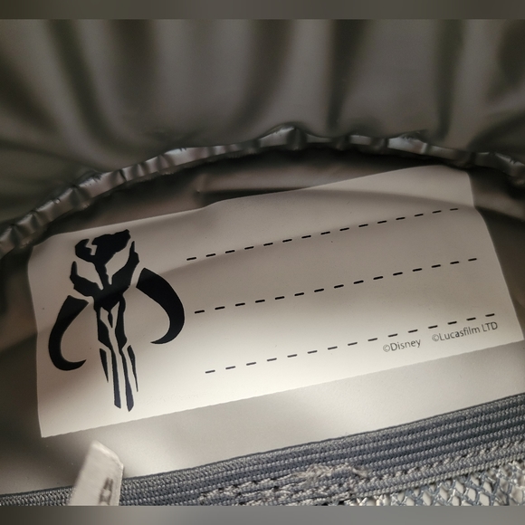 New Disney's Star Wars mandolorian lunch box - Picture 4 of 6